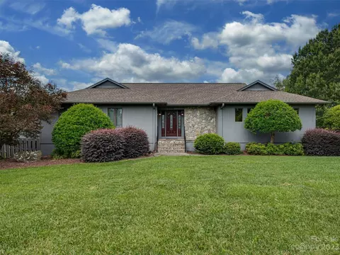 136 Patrick Rd, Gastonia, NC 28056