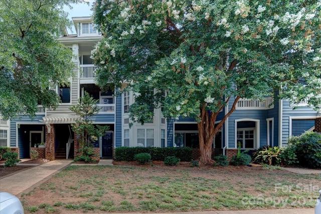 525 Olmsted Park Pl #E, Charlotte, NC 28203
