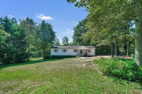 4220 Buford Cir, Lancaster, SC 29720 photo 4