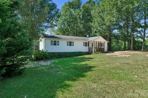 4220 Buford Cir, Lancaster, SC 29720 photo 3