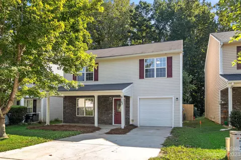 8163 Kings Creek Dr, Charlotte, NC 28273
