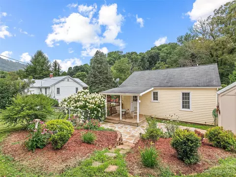 120 Caring Place Loop, Clyde, NC 28721 photo 6