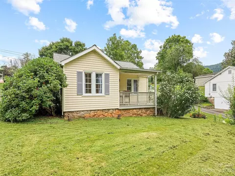 120 Caring Place Loop, Clyde, NC 28721 photo 2