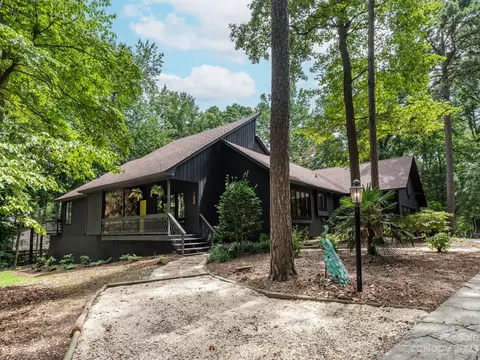 8711 High Ridge Ln, Concord, NC 28027