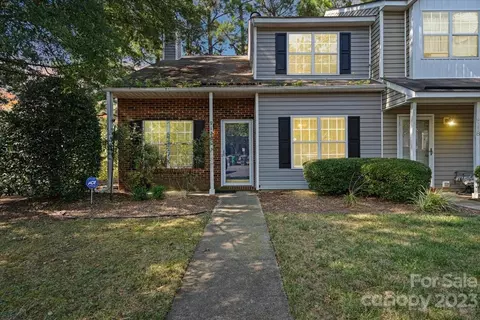 9120 Charminster Ct, Charlotte, NC 28269