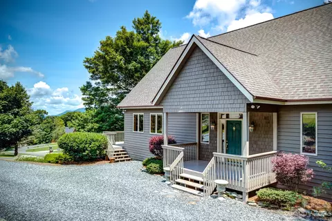 107 Degas Dr, Blowing Rock, NC 28605