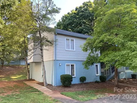1919 Countrymens Ct #27, Charlotte, NC 28210