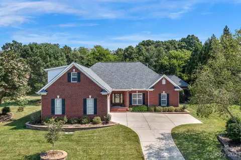 401 Mcmillan Dr, Indian Trail, NC 28079