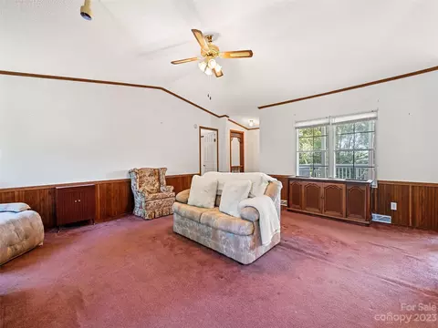 65 Wiggins St, Canton, NC 28716 photo 10