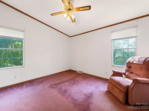 65 Wiggins St, Canton, NC 28716 photo 18