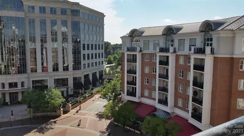4625 Piedmont Row Dr #705, Charlotte, NC 28210