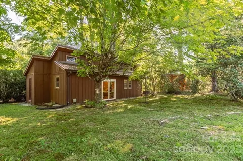 272 Black Pine Rd, Newland, NC 28657
