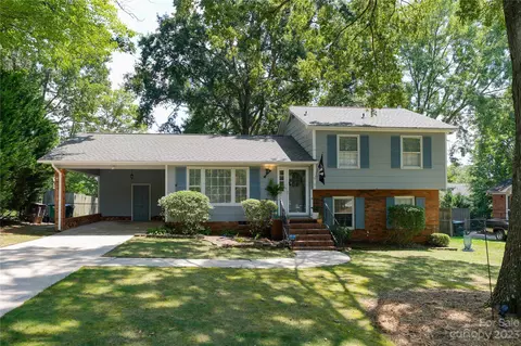 501 Vinecrest Dr, Matthews, NC 28105