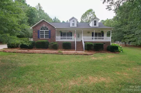 325 Foxlair Ct, Rock Hill, SC 29730