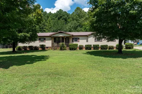 3594 Gladden Dr, Lincolnton, NC 28092