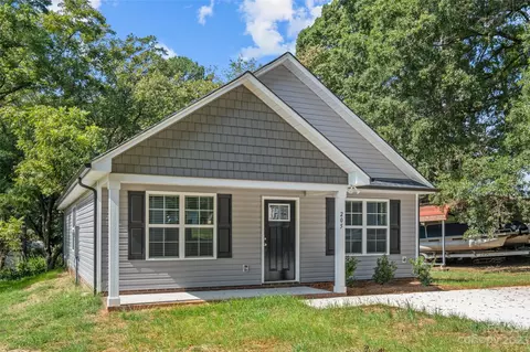 205 W 1st St, Landis, NC 28088