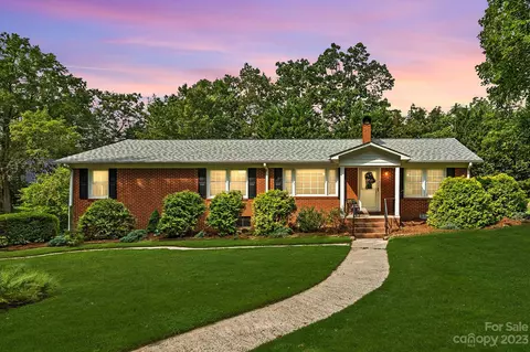 226 Henderson Cir, Harrisburg, NC 28075
