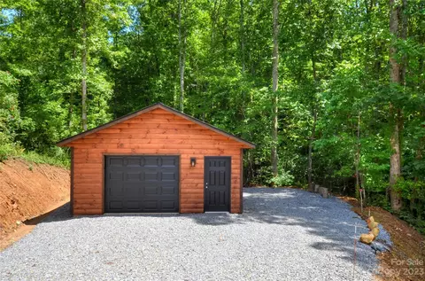 210 J Fielding Dr, Murphy, NC 28906 photo 5