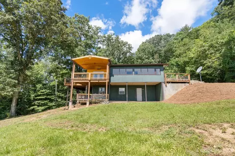632 Thunder Rd, Clyde, NC 28721 photo 3