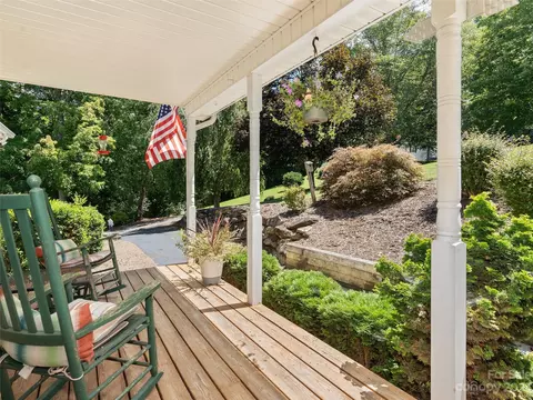 274 Calico Ln, Clyde, NC 28721 photo 4