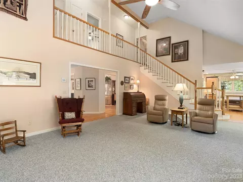 274 Calico Ln, Clyde, NC 28721 photo 11