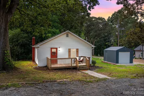 220 Mary St, Kannapolis, NC 28081