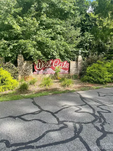 335 Chisholm Trl, Rutherfordton, NC 28139