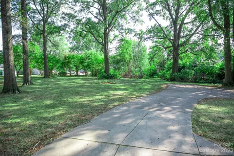 404 Jackson St, Kannapolis, NC 28083 photo 4