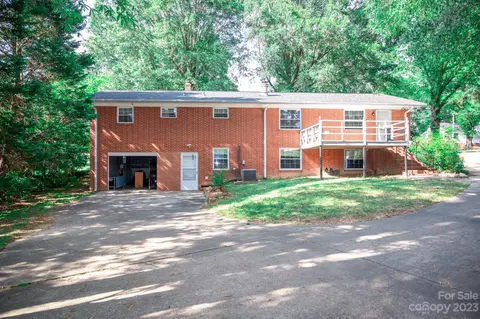 404 Jackson St, Kannapolis, NC 28083 photo 2