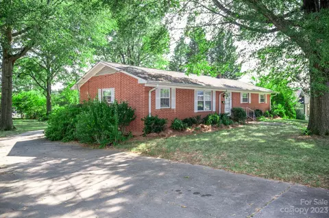 404 Jackson St, Kannapolis, NC 28083 photo 3