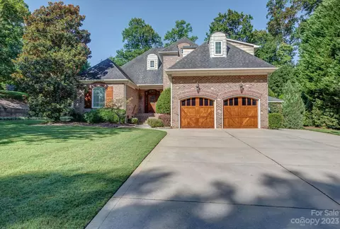 4912 Samuel Pinckney Dr, Belmont, NC 28012