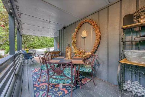 99 Laurel Rd, Newland, NC 28657
