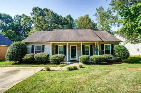 5301 Rockwood Rd, Charlotte, NC 28216