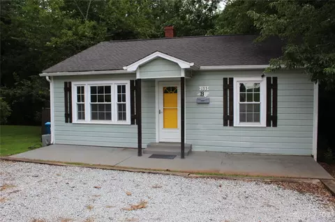 133 Mulberry St, Forest City, NC 28043