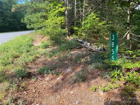 3855 Back Bluff Dr, Morganton, NC 28655 photo 2