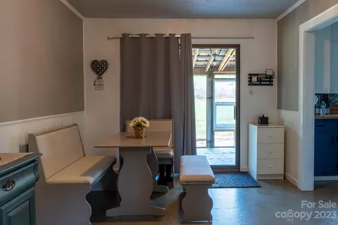 112 Maple St, Jefferson, NC 28640 photo 7