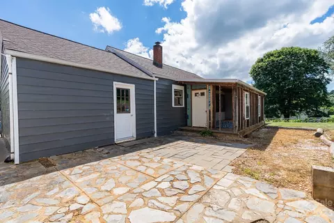 112 Maple St, Jefferson, NC 28640 photo 32