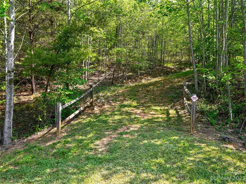 Mountain Parkway, Mill Spring, NC 28756 photo 21