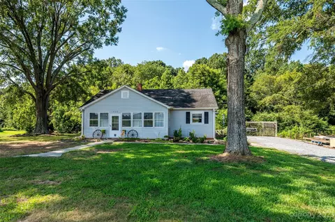 404 Old Dutch Rd, Monroe, NC 28110
