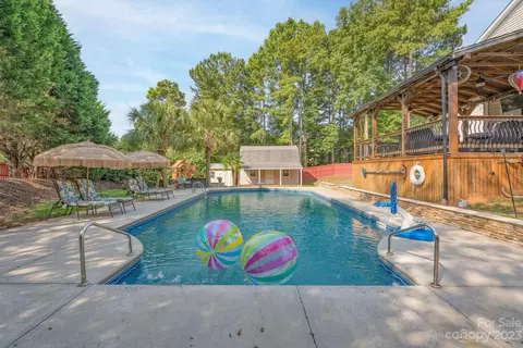 2703 Rondeau Ct, Matthews, NC 28105