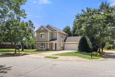 19801 Madison Village Dr, Cornelius, NC 28031