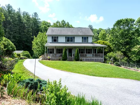 1985 White Oak Rd, Bakersville, NC 28705