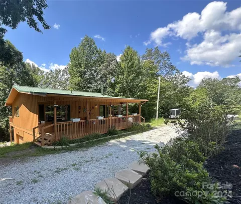464 Ridgetop Rd, Franklin, NC 28734
