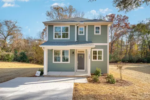 103 Mauney St, Mount Holly, NC 28120