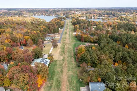 1119 Outside Loop, Catawba, NC 28609 photo 8