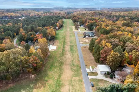 1119 Outside Loop, Catawba, NC 28609 photo 15