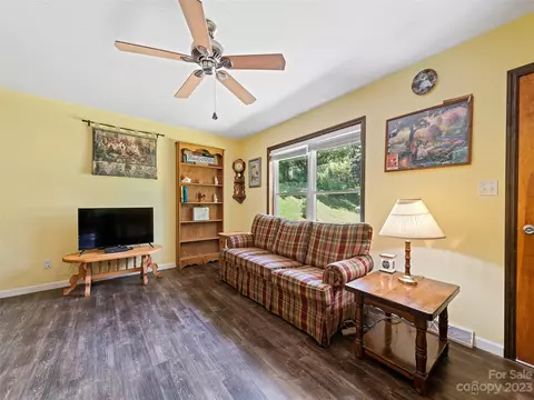 52 Walnut Rd, Clyde, NC 28721 photo 14