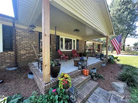 7226 Indian Trail Fairview Rd, Indian Trail, NC 28079