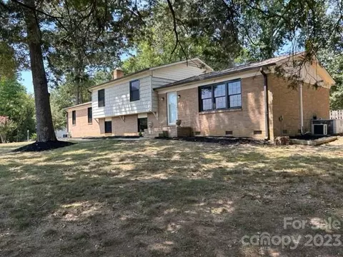100 Ann Perry St, Wingate, NC 28174