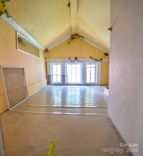 147 Walnut Ave, Spruce Pine, NC 28777 photo 11